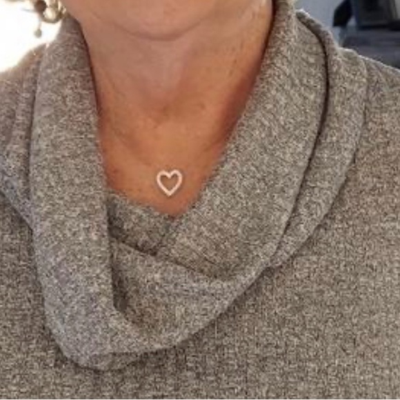 Macy’s Diamond Heart Necklace Sterling Silver $200 - Picture 9 of 9